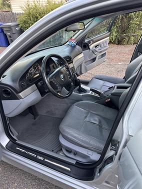 2003 BMW 525 iT