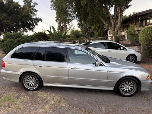 2003 BMW 525 iT