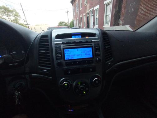 2011 Hyundai SANTA FE GLS