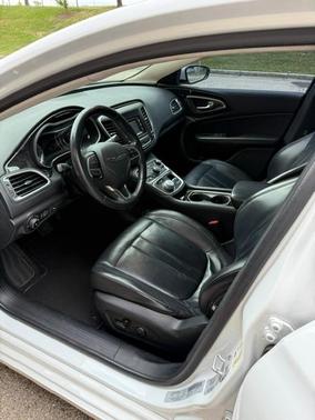 White 2015 Chrysler 200 C