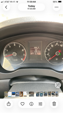 Silver 2013 Volkswagen Jetta SE