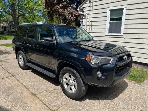 Black 2017 Toyota 4Runner SR5