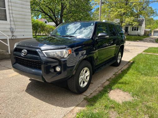 Black 2017 Toyota 4Runner SR5