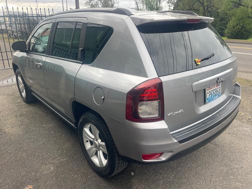 Gray 2016 Jeep Compass Sport