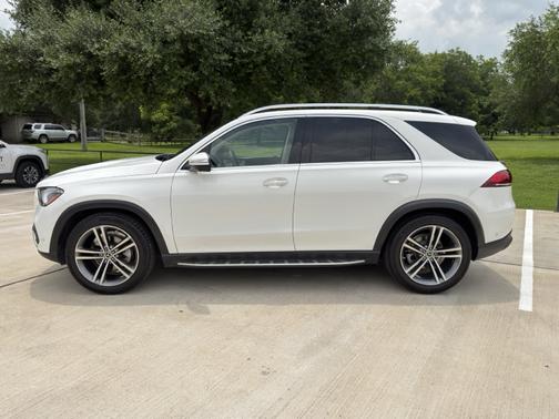 White 2020 Mercedes-Benz GLE 350 Base