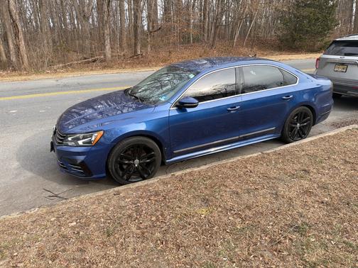 2016 Volkswagen Passat 1.8T R-Line