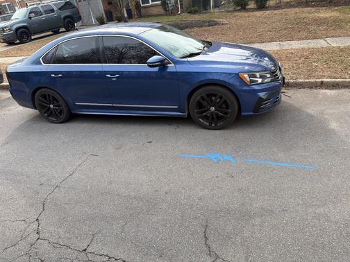 2016 Volkswagen Passat 1.8T R-Line