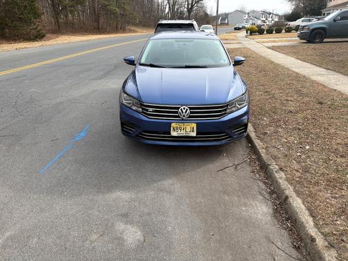 2016 Volkswagen Passat 1.8T R-Line