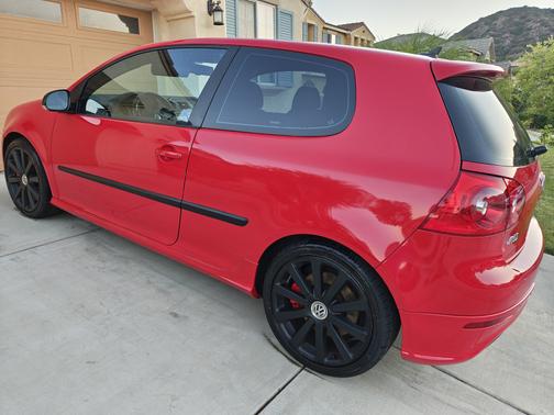 2008 Volkswagen R32 Base