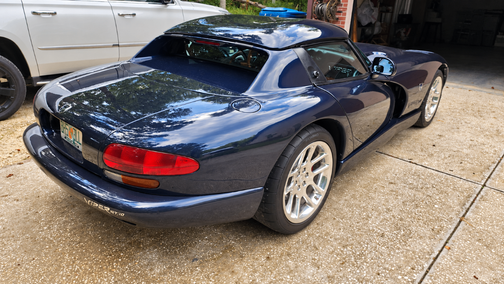 Blue 2001 Dodge Viper RT-10