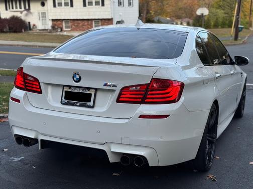 2015 BMW M5 Base