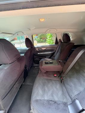 Gray 2014 Nissan Rogue SV