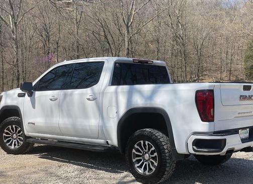 White 2020 GMC Sierra 1500 AT4