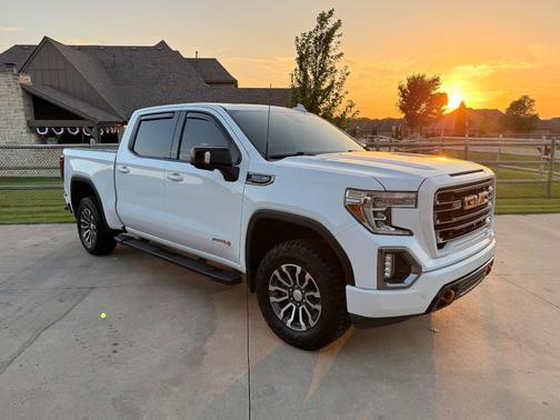 White 2020 GMC Sierra 1500 AT4