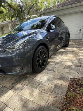 Gray 2023 Tesla Model Y Long Range
