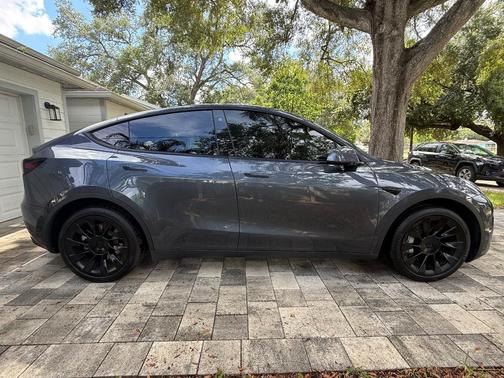 Gray 2023 Tesla Model Y Long Range