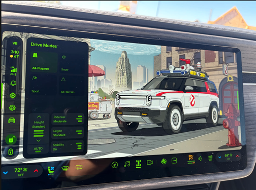 Black 2025 Rivian R1S Adventure Dual-Motor Standard Pack