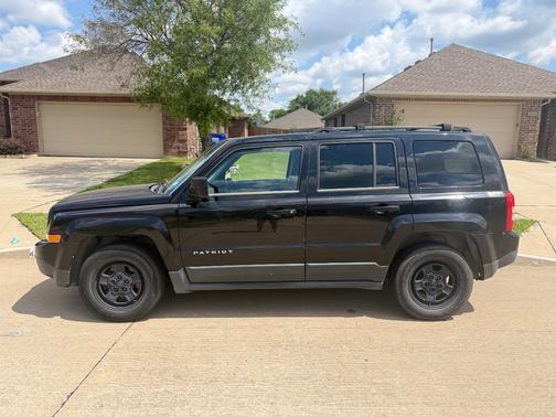 Black 2012 Jeep Patriot Sport