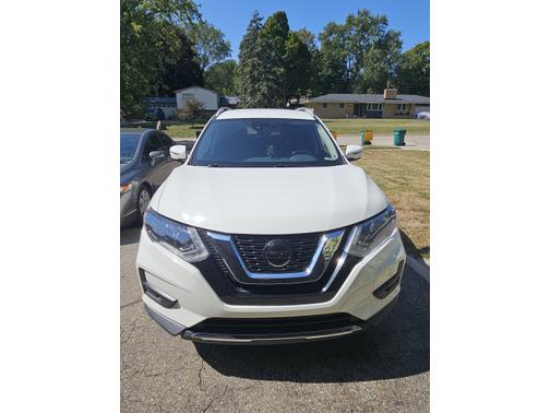 2020 Nissan Rogue SV
