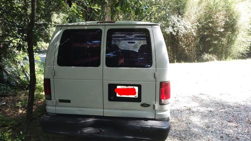 White 2001 Ford E150 Base