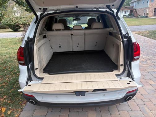 White 2015 BMW X5 xDrive35i