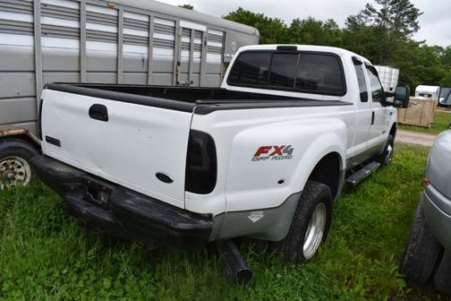 2006 Ford F-350 XLT SuperCab Super Duty