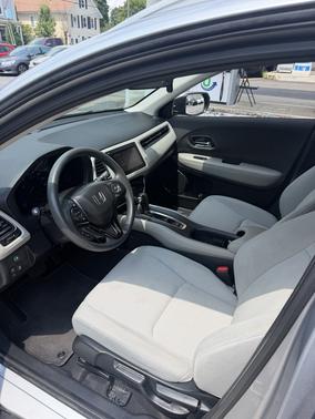 Silver 2019 Honda HR-V EX