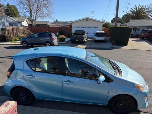 2015 Toyota Prius c Four