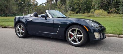 2008 Saturn Sky Red Line