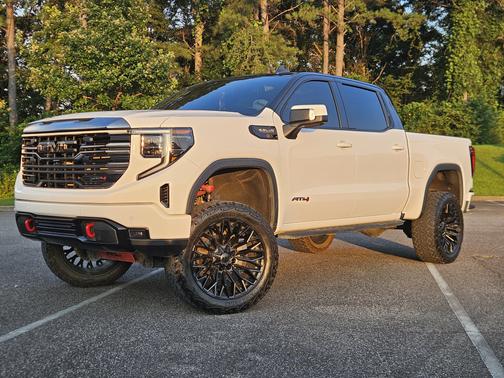 2022 GMC Sierra 1500 AT4