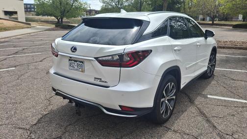White 2022 Lexus RX 450h Base