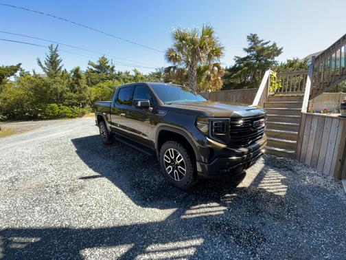 Brown 2023 GMC Sierra 1500 AT4