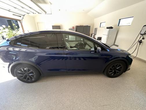 Blue 2022 Tesla Model X Long Range