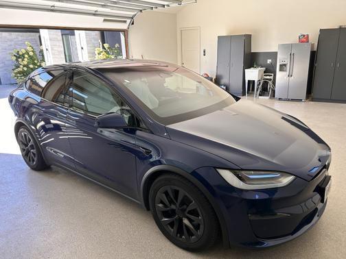 Blue 2022 Tesla Model X Long Range