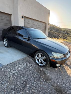 Gray 2001 Lexus IS 300 Base