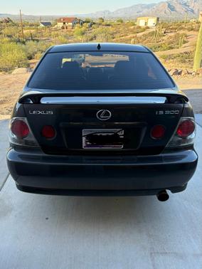Gray 2001 Lexus IS 300 Base