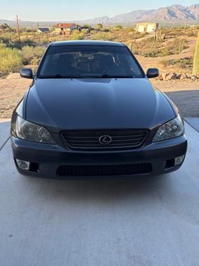 Gray 2001 Lexus IS 300 Base