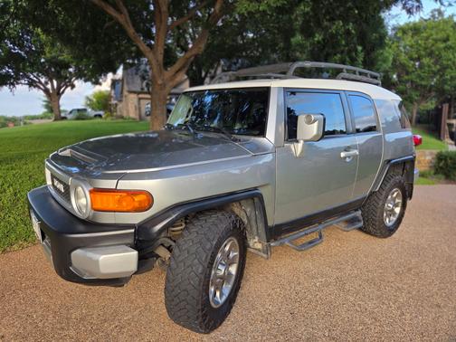 2011 Toyota FJ Cruiser Base