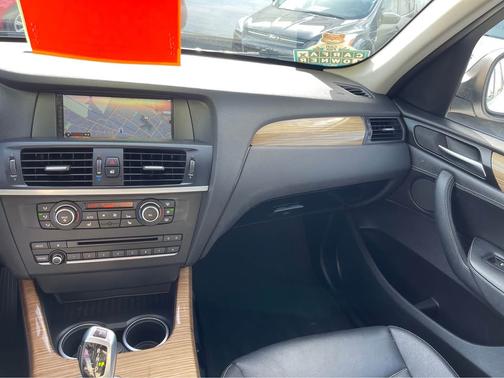 2011 BMW X3 xDrive28i