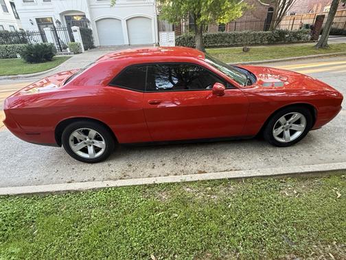 2014 Dodge Challenger SXT