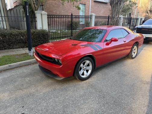 2014 Dodge Challenger SXT