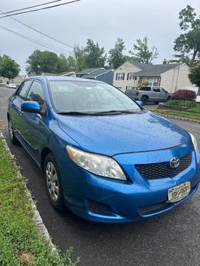 Blue 2009 Toyota Corolla LE