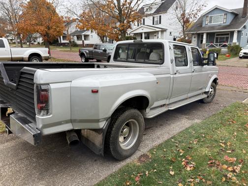 1995 Ford F-350 XL Crew Cab