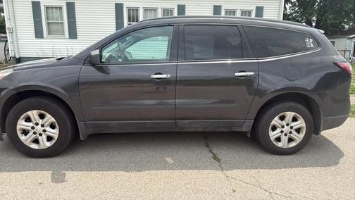 Black 2016 Chevrolet Traverse LS