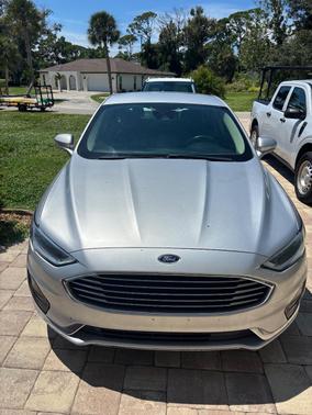 Silver 2019 Ford Fusion Hybrid SEL