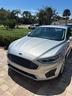 Silver 2019 Ford Fusion Hybrid SEL