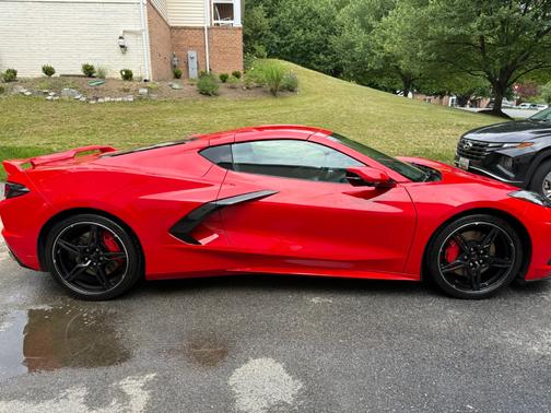 Red 2020 Chevrolet Corvette Stingray w/2LT