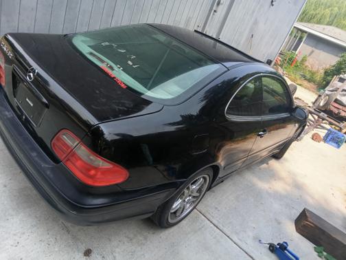 Black 1999 Mercedes-Benz CLK-Class 430