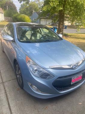 2012 Hyundai SONATA Hybrid Base