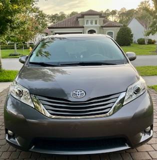 2012 Toyota Sienna XLE
